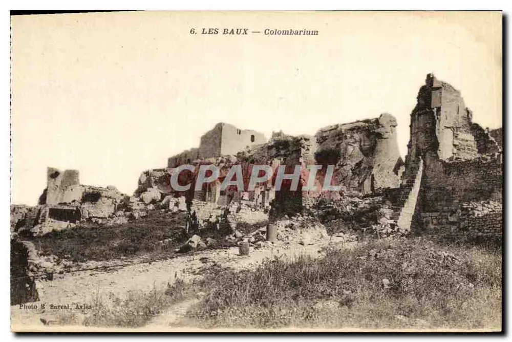 Les Baux — Colombarium — Photo & Burel, Aix-lès-Baux - Frente