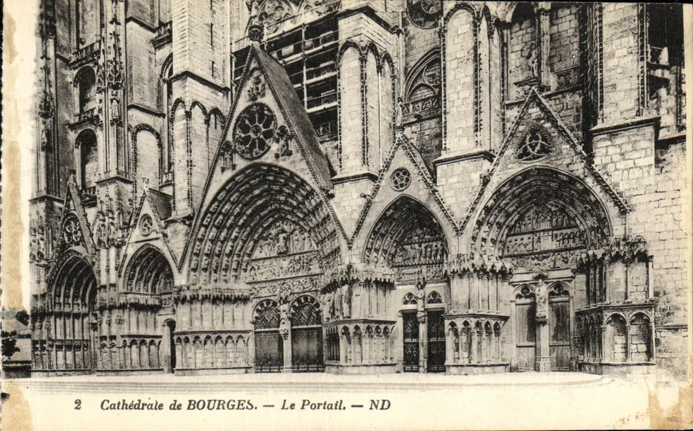 Cathédrale de BOURGES — Le Portail — ND - Frente