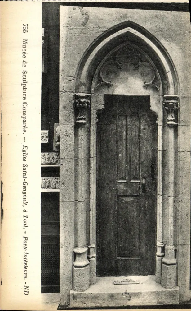 Kirche Saint-Gengoult in Toulouse — Innentür — Museum für vergleichende Skulptur - Vorderseite