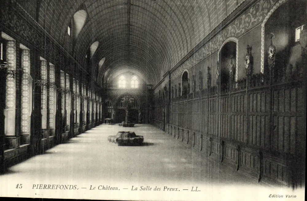 Pierrefonds — Das Schloss — Der Saal der Ritter — Édition Varin, n°15 - Vorderseite