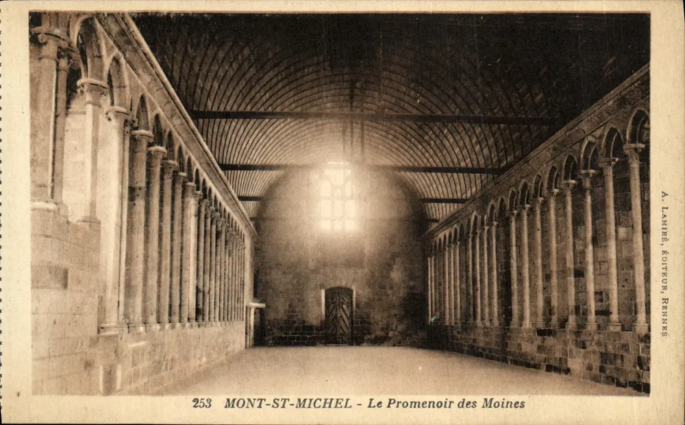 Mont-Saint-Michel — Le Promenoir des Moines — A. Lamiré, éditeur, Rennes - Recto