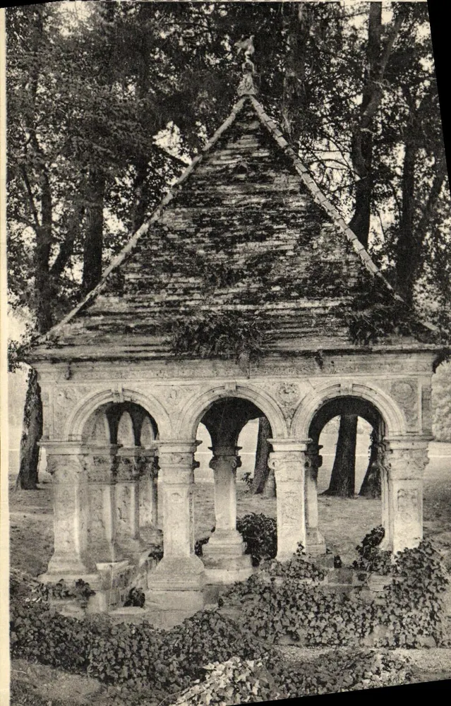 Fontaine de Saint-Thubault — Abtei Vaulx-de-Cernay — Lévy et Neurdein Réunis - Vorderseite