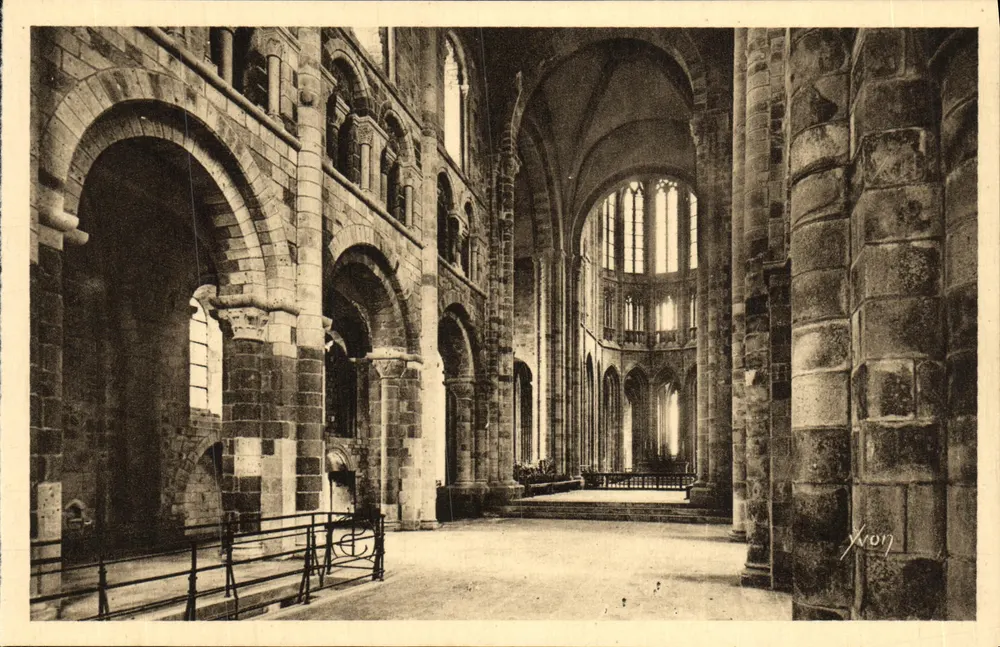 Mont-Saint-Michel — Innenansicht der Abtei (11. Jahrhundert) — Les Éditions d'Art YVO, Paris - Vorderseite