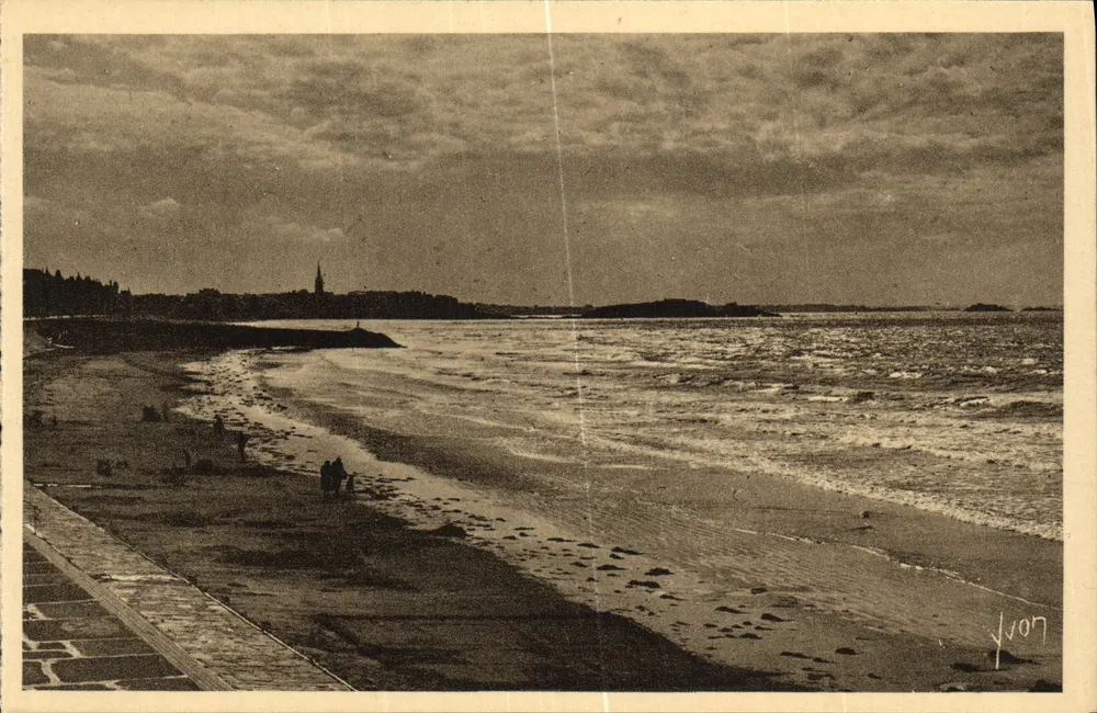 Die Plage, im Hintergrund Saint-Malo — Côte d'Émeraude (Ille-et-Vilaine) — Éditions d'Art Yvon, Paris - Vorderseite
