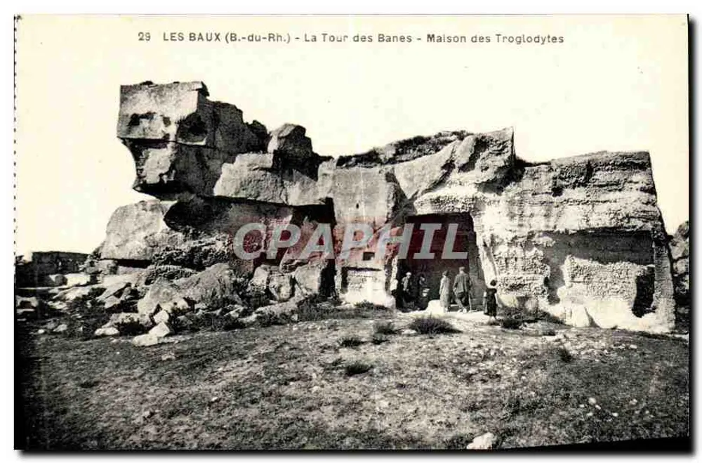 Les Baux (B.-du-Rh.) — La Tour des Banes — Maison des Troglodytes - Vorderseite