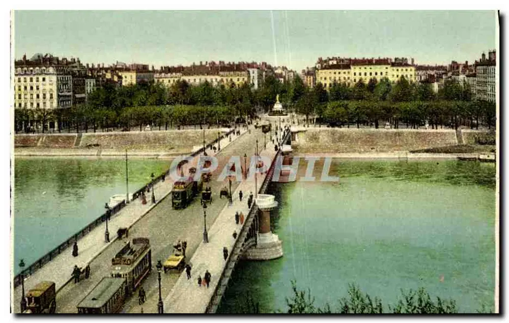Lyon - Ponte e Praça Morand — vista do ponte sobre o Rio Rhône com trêm e passeantes — editor Lyon, n° 100 - Frente