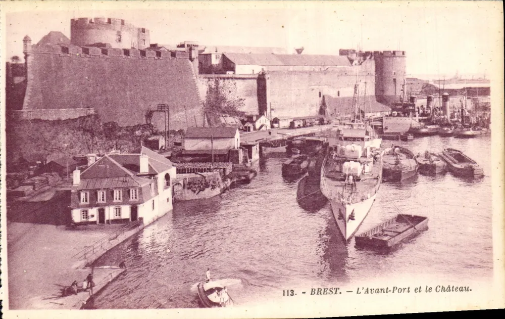 Brest — O Anteporte e o Castelo — G. Arlou, editor, n° 113 - Frente