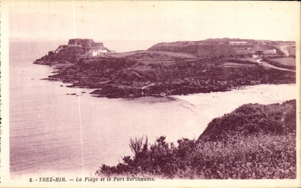 Trez-Hir — Der Strand und das Fort Berthaume — G. Artaud, Nantes - Vorderseite