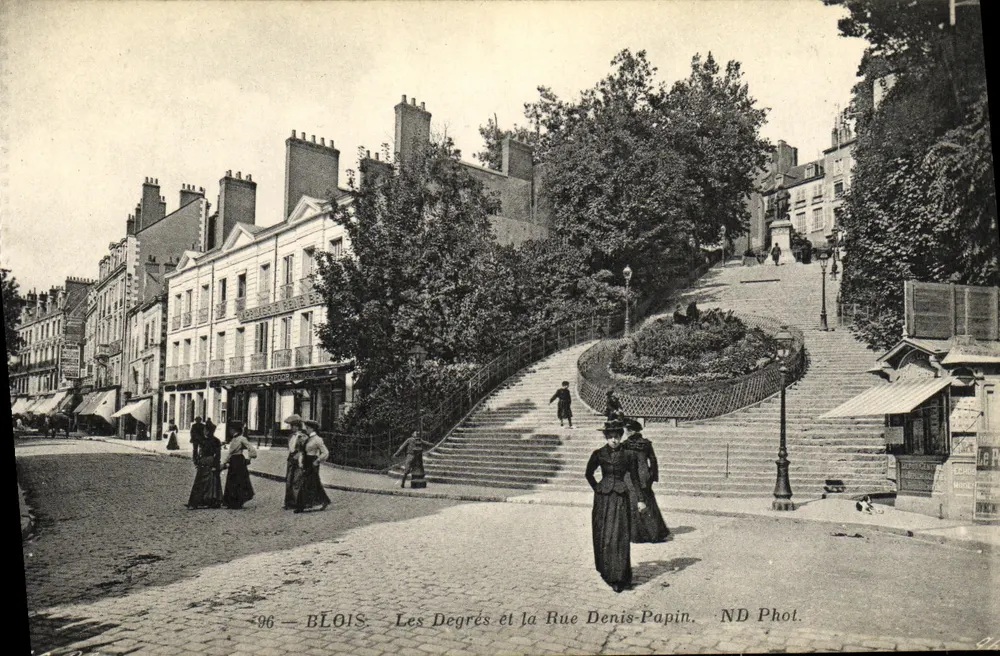 Blois — Die Treppen und die Rue Denis-Papin — ND Phot. - Vorderseite