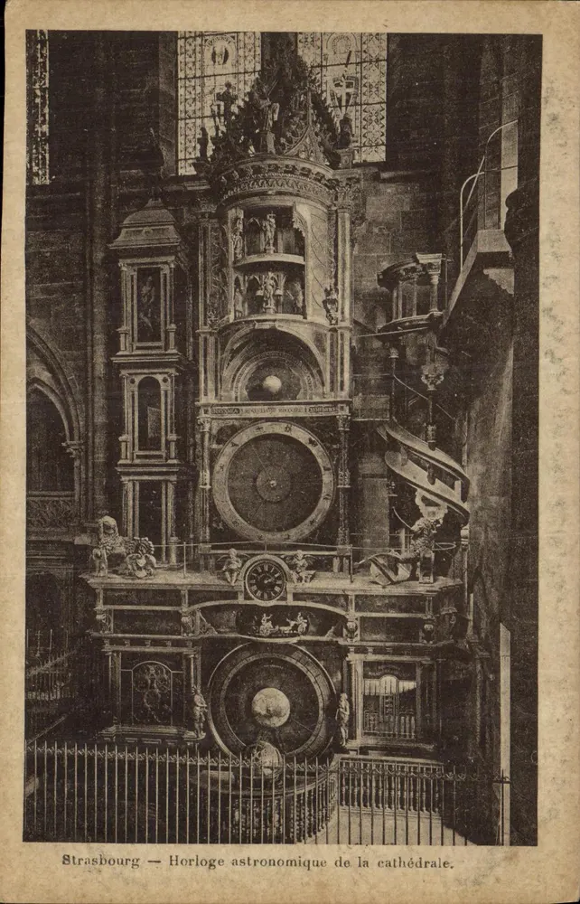 Straßburg — Astronomische Uhr der Kathedrale. - Vorderseite
