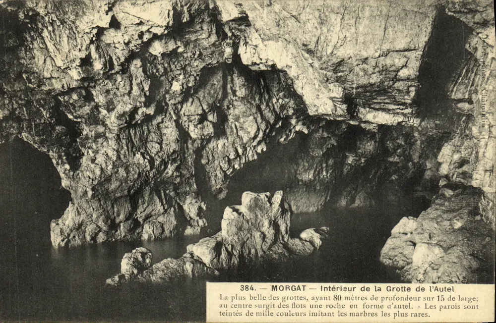Morgat — Interior da Gruta do Altar — Editor Chalut, n° 384 - Frente