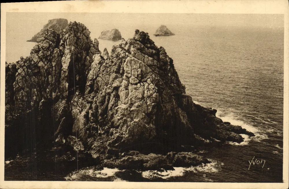 Les Tas-de-Pois (Finistère) — Costa de Granito — Edições de Arte YVON, Paris - Frente