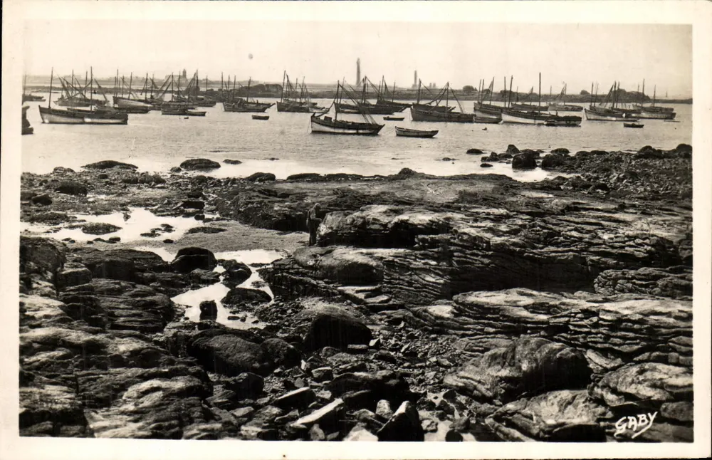 Saint-Guénolé-Penmarc'h — Flotilha de barcos — Edições Caby - Frente