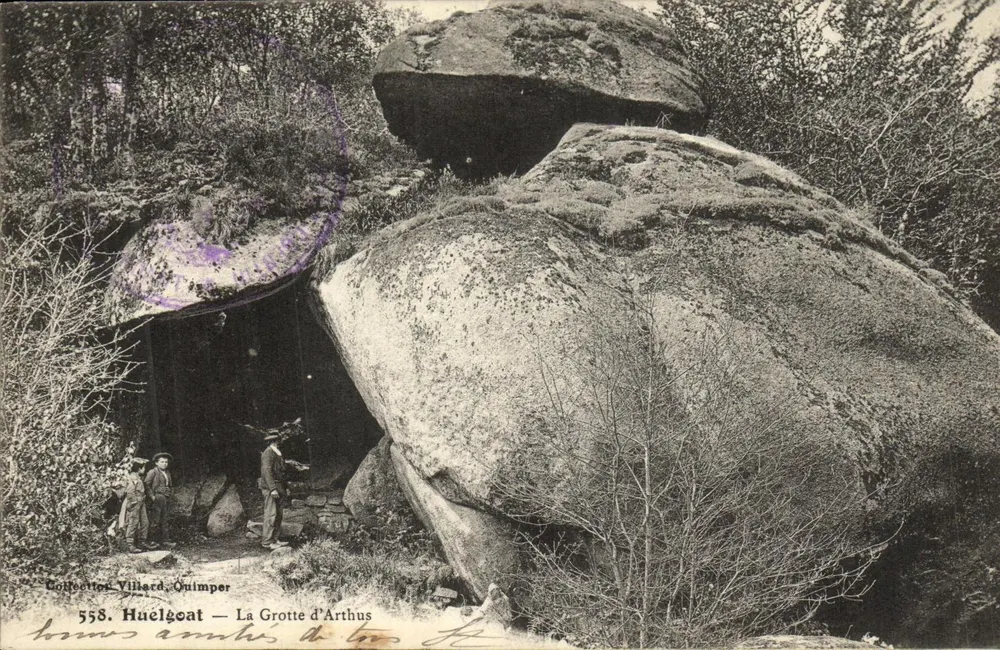 A Gruta de Arthus — Huelgoat — Coleção Villard, Quimper, n° 558 - Frente