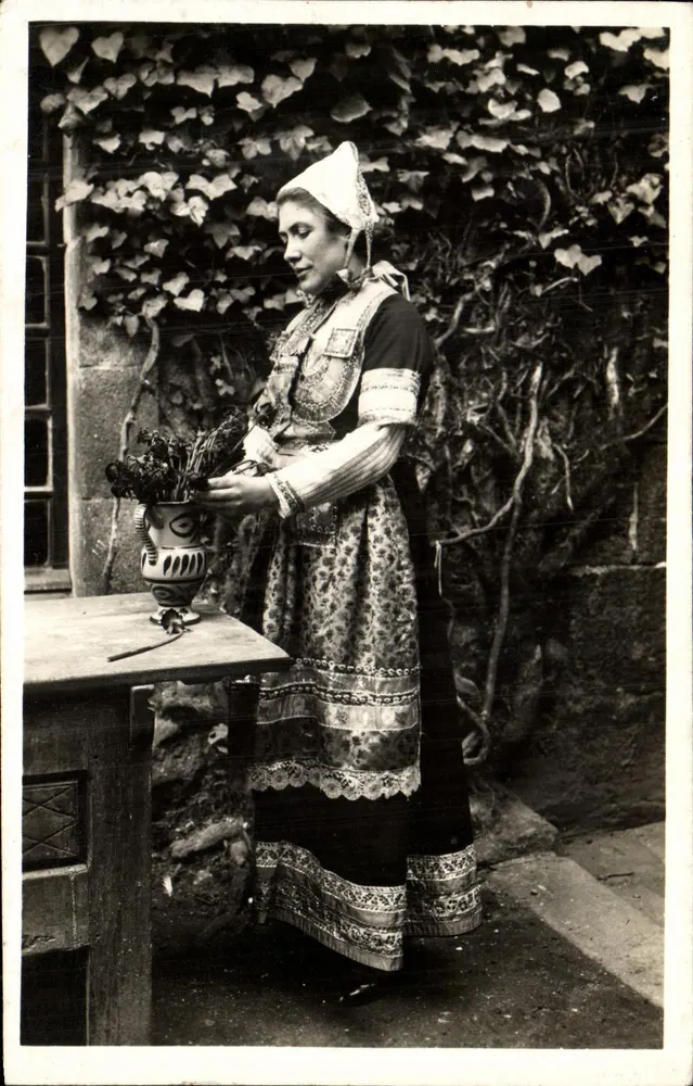 Locronan (Finistère) — Noiva Bretã — R. Dorange, Tours - Frente