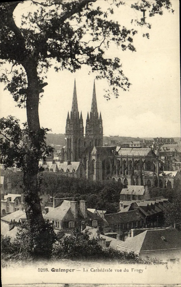 Quimper — Die Kathedrale vom Frugy aus gesehen — Sammlung Villard, Quimper - Vorderseite