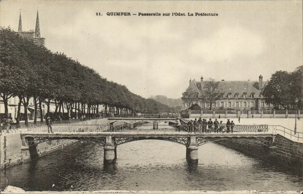 Quimper — Passerelle sobre o Odet. A Prefeitura — Editor: Veuve LAM, Quimper, n°11 - Frente