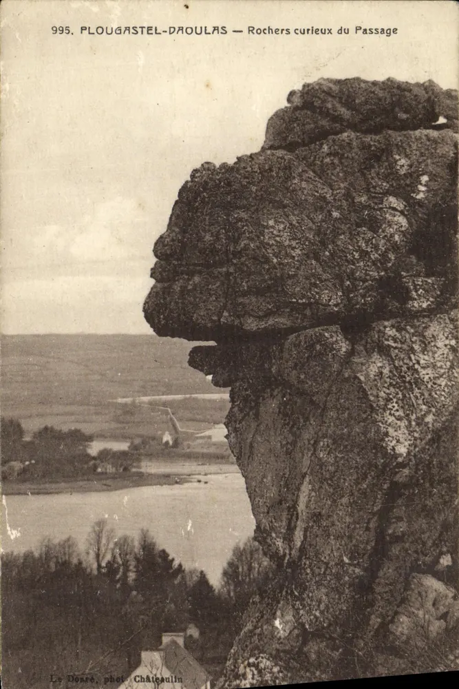 PLOUGASTEL-DAOULAS — Merkwürdige Felsen des Passage — Le Dozé, Fotografie. Châteaullin - Vorderseite