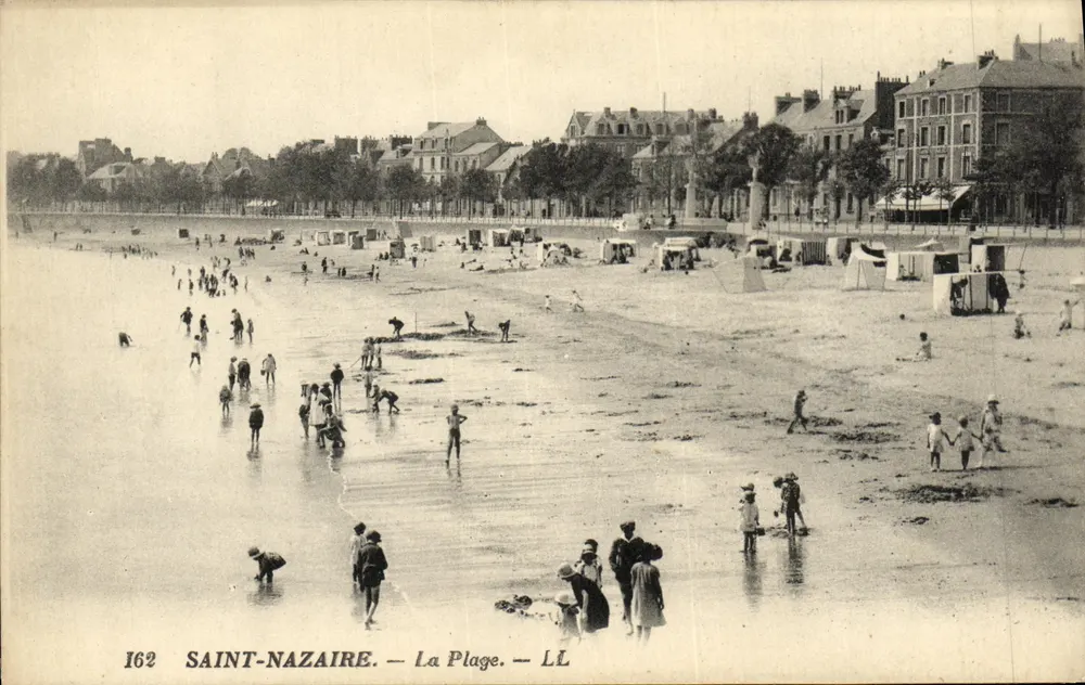 Saint-Nazaire — A Praia — LL - Frente