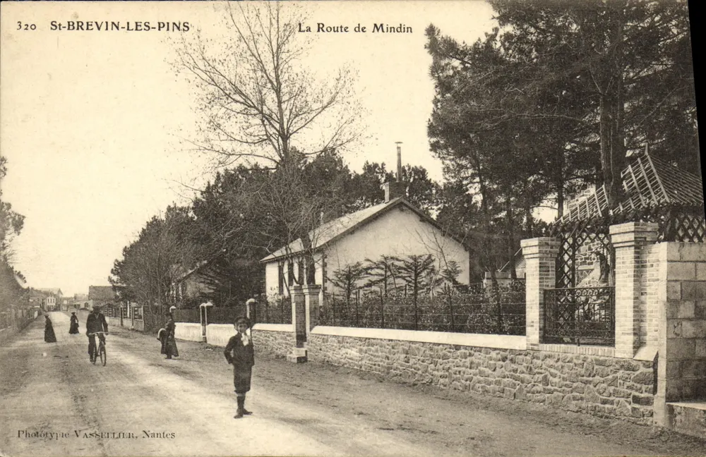 St-BREVIN-LES-PINS — A Estrada de Mindin — Fototipia Vasseiller, Nantes, n°320 - Frente