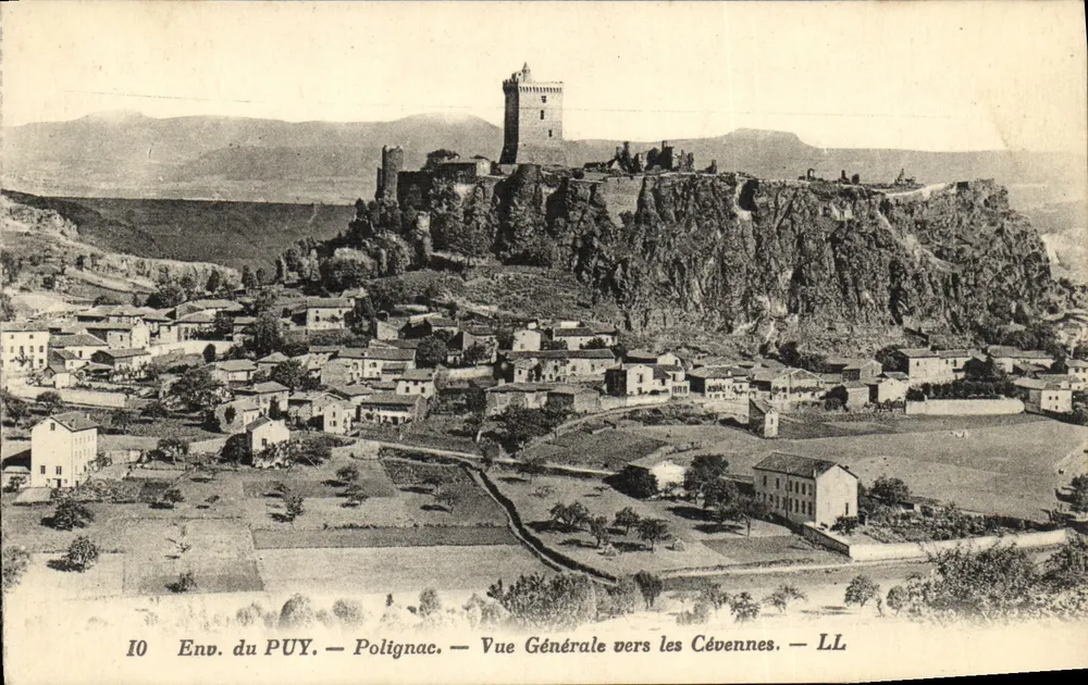 Umgebung des Puy — Polignac — Allgemeiner Blickrichtung Cévennes — LL - Vorderseite
