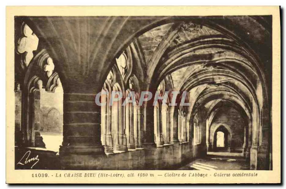 La Chaise-Dieu (Haute-Loire), H. 4080 m — Kloster der Abtei - Westgalerie - Vorderseite
