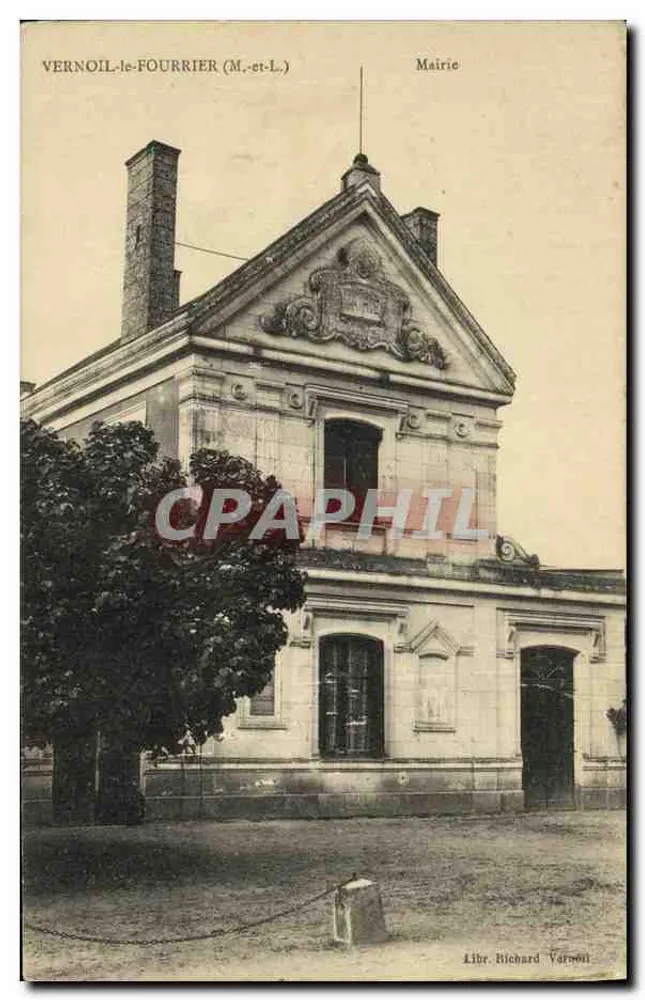 Vernoil-le-Fourrier (M.-et-L.) — Prefeitura — Livraria Richard Vernoil - Frente