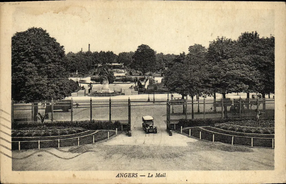 Angers — Le Mail — Edições R. Rumaux - Frente