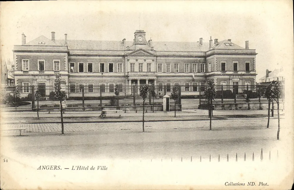 Angers — O Hotel de Ville — Collections ND. Fot. n°54 - Frente