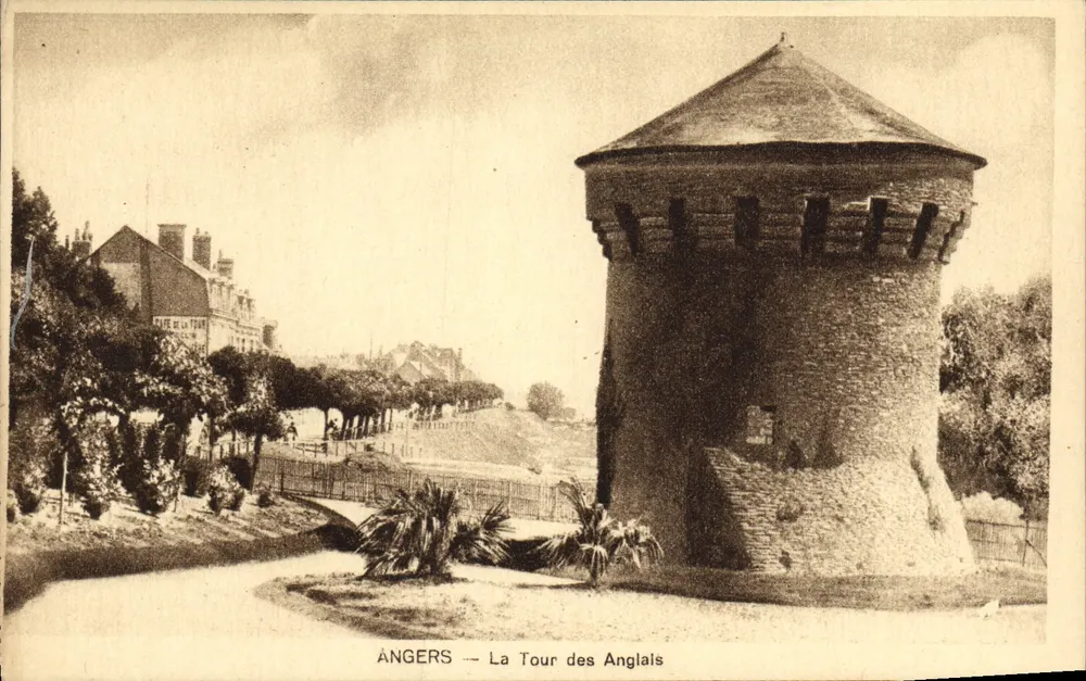 Angers — Torre dos Ingleses — A. B. Angers - Frente