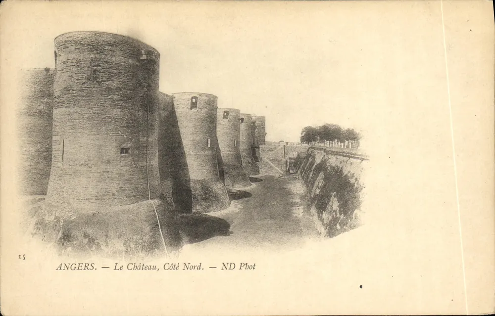 Angers — Il Castello, Lato Nord — ND Phot - Recto
