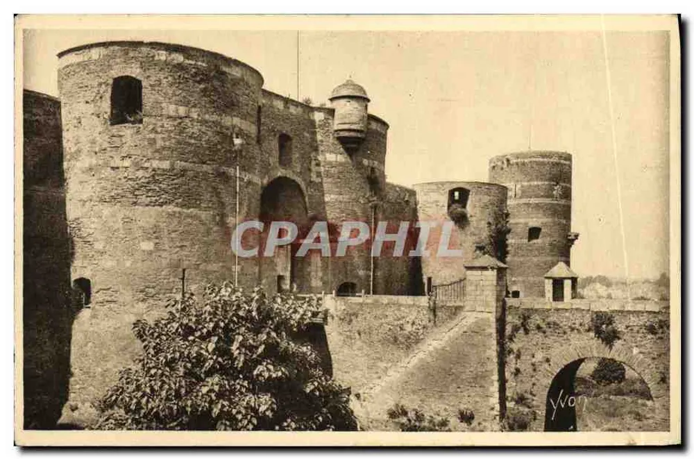 Angers (Maine-et-Loire) — A Entrada do Castelo — Éditions d'Art YVON, Paris - Frente
