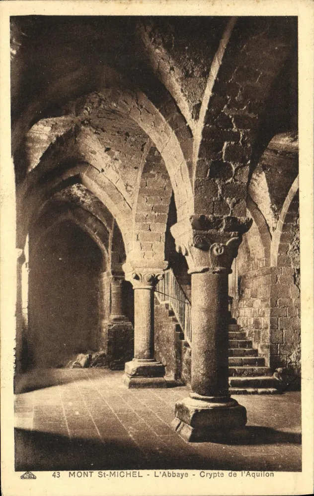 Mont-Saint-Michel - A Abadia - Cripta do Aquilão — editor G. Alsacienne des Arts Photographiques, Strasbourg, n°43 - Frente