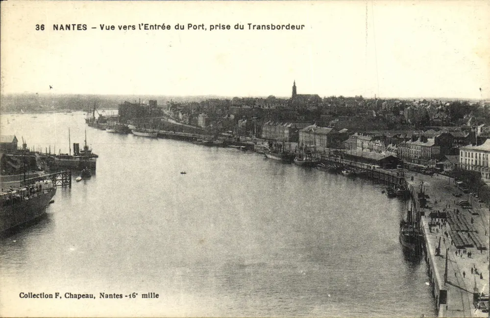 NANTES — Ansicht auf den Hafen-Eingang, aufgenommen vom Transbordeur — Sammlung F. Chapeau, Nantes - 16. Tausend - Vorderseite