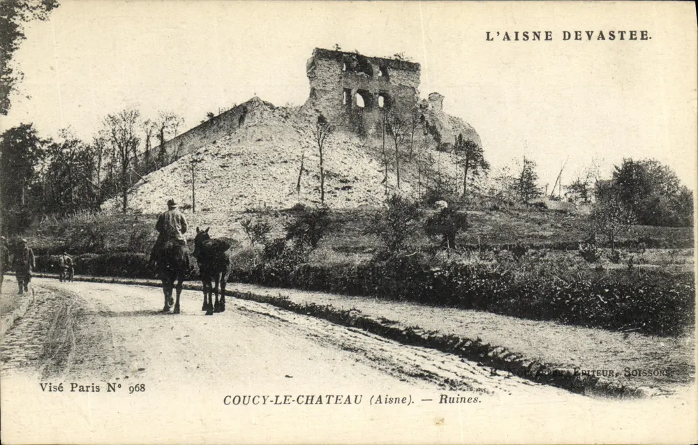 Coucy-le-Château (Aisne) — Ruínas — Visé Paris N° 968 - Frente