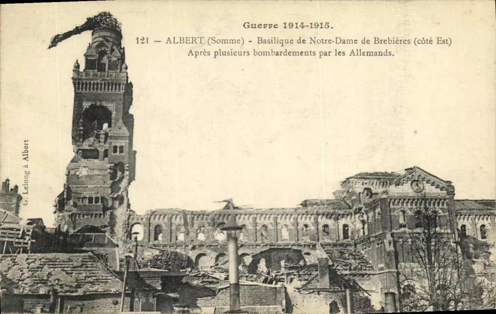Albert (Somme) — Basilika Notre-Dame de Brebières (Ostseite) nach Bombardements — G. Lelong in Albert, Nr. 121 - Vorderseite