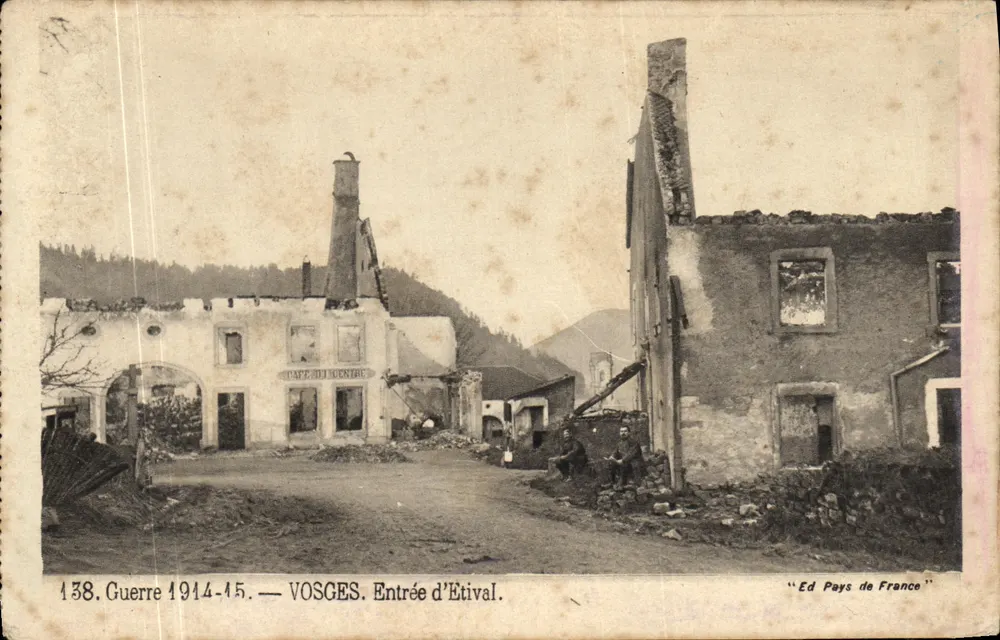 Entrée d'Étival — ruines d'un édifice après la guerre 1914-15 — éditeur 'Ed Pays de France' n°138 - Vorderseite