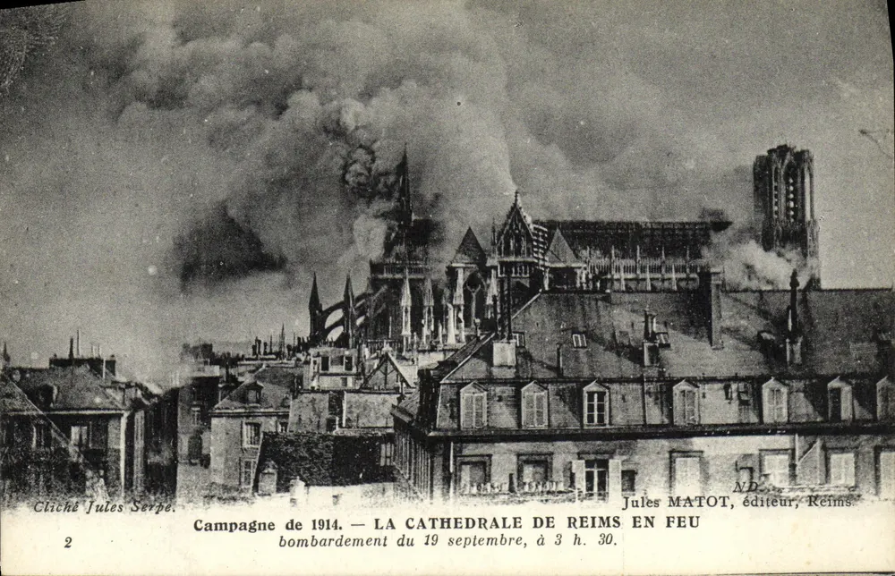 Kathedrale von Reims in Flammen — Bombardement vom 19. September 1914 — Jules MATOT, Verlag, Reims - Vorderseite