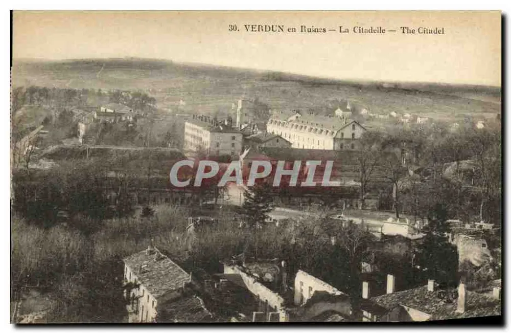 Verdun in Ruinen — Die Citadel - Vorderseite