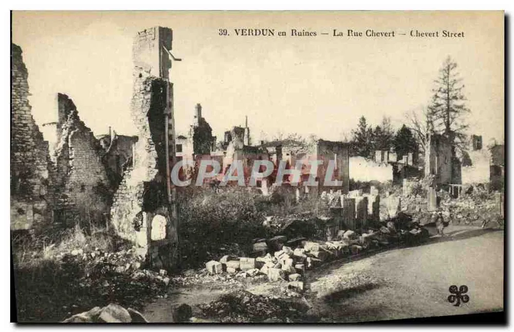 Verdun in Ruinen — La Rue Chevert — Verlag Verdon - Vorderseite