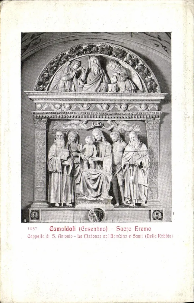 Camaldoli (Casentino) - Sacro Eremito - Capela de S. Antonio - a Virgem com o Menino e Santos (Della Robbia) - Frente
