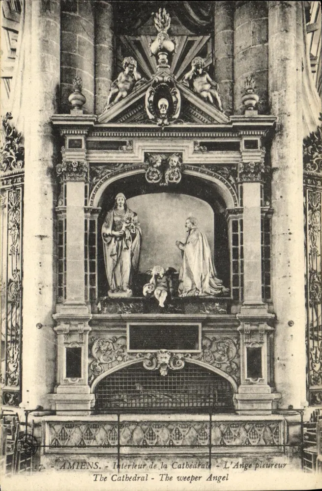 Amiens — Innenansicht der Kathedrale — Der weinende Engel - Vorderseite