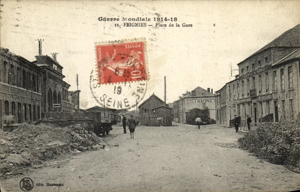 Feignies — Place de la Gare — Verlag Hautmont - Vorderseite