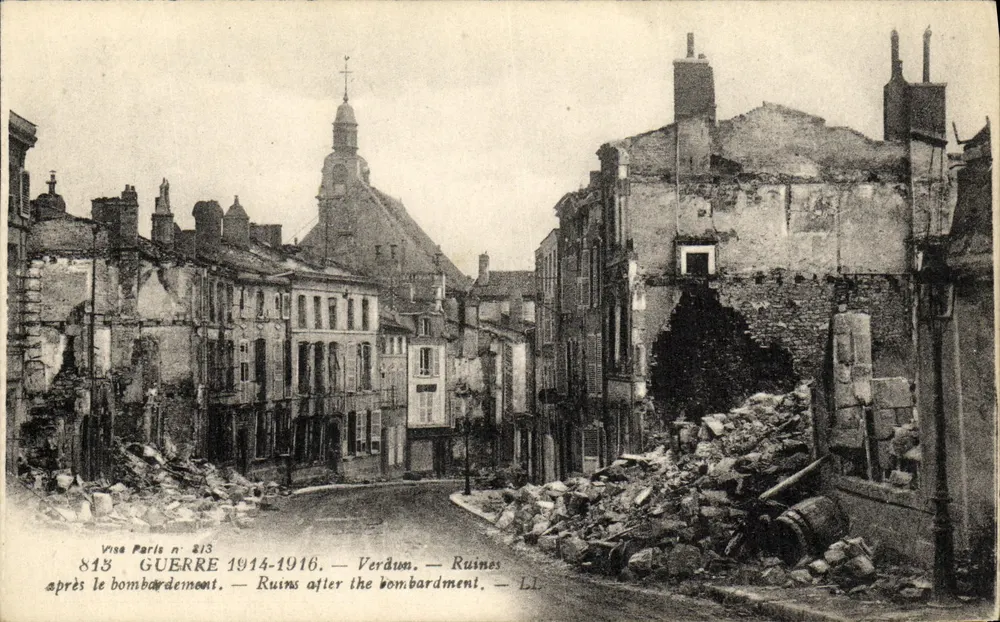 Verdun — Ruinen nach dem Bombardement — Visa Paris n° 813 - Vorderseite