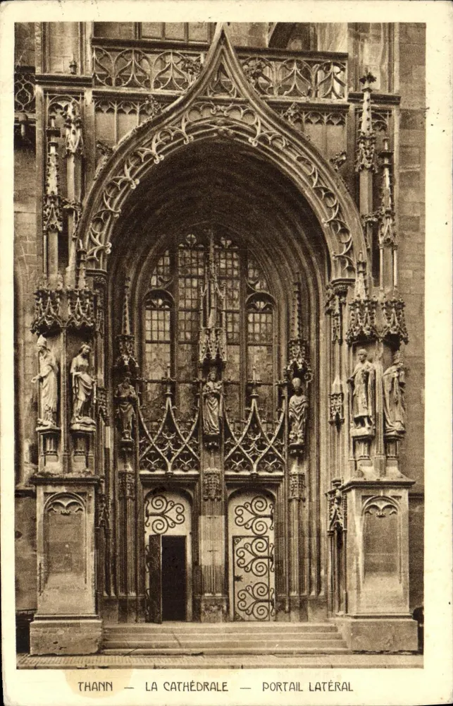 Thann — A catedral — Portal lateral - Frente