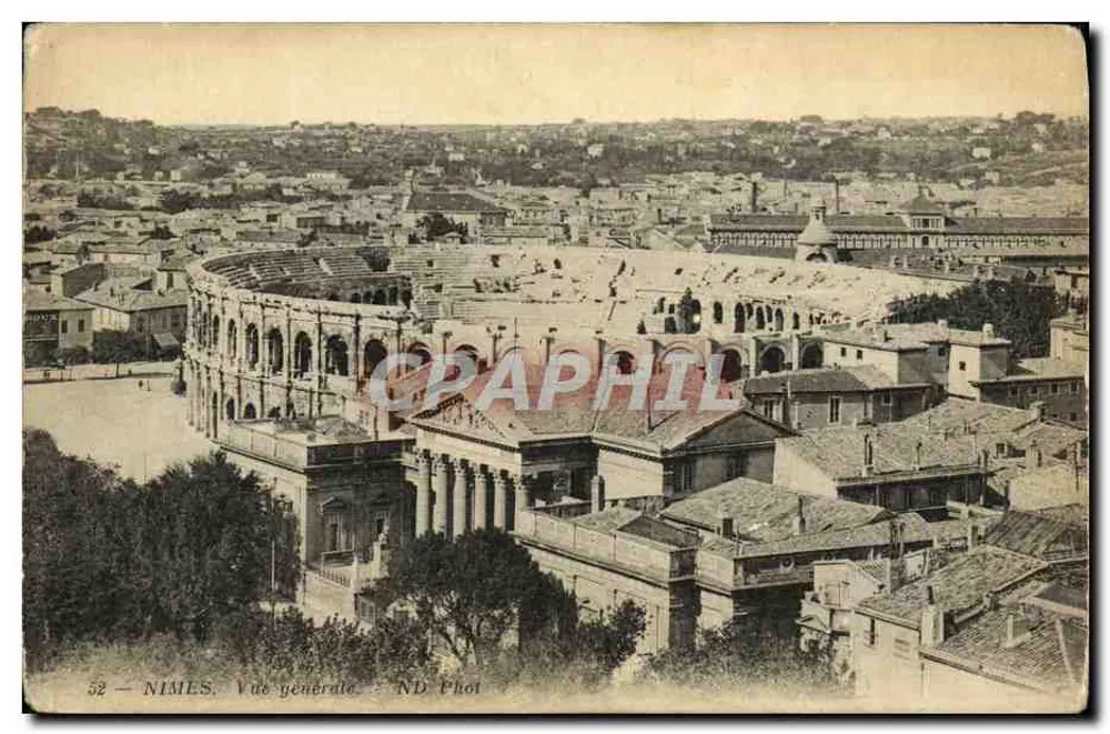 Nîmes — Vista geral — ND Phot - Frente