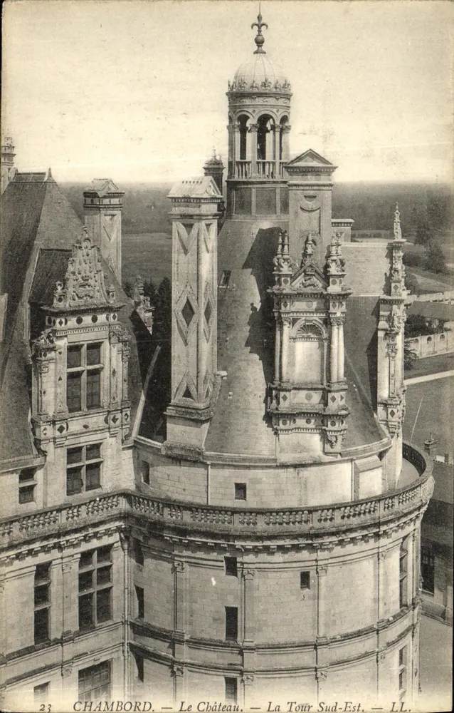 Chambord — Das Schloss — Die Südosttürme — LL - Vorderseite