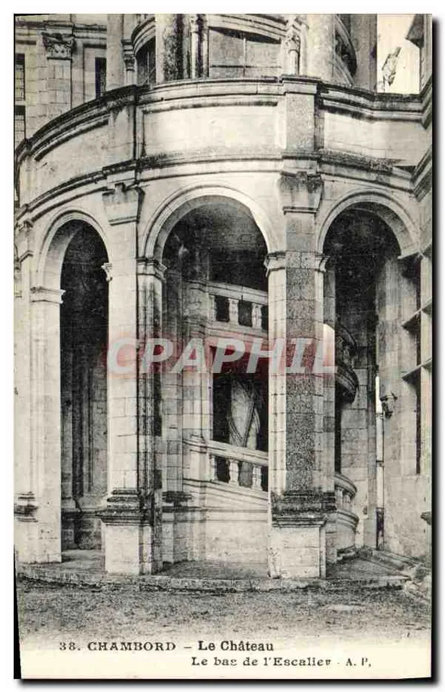 Chambord – O Castelo – A base da Escada – A.P. - Frente