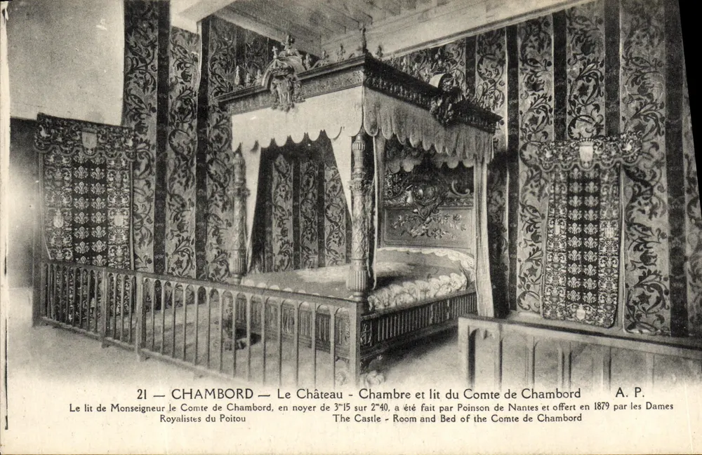 Chambord — Zimmer und Bett des Grafen von Chambord — A. P. - Vorderseite