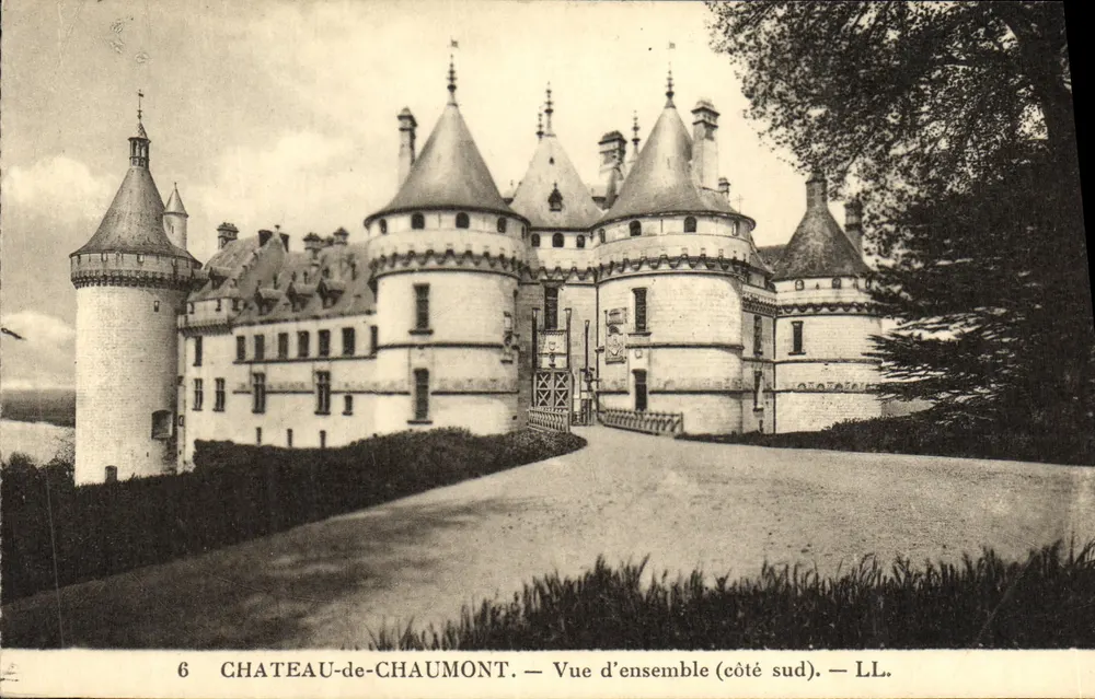 Castelo de Chaumont — Vista geral (lado sul) — LL. - Frente